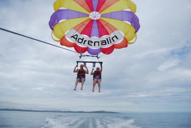 20160709_Fiji_Parasailing/FPara003.jpg