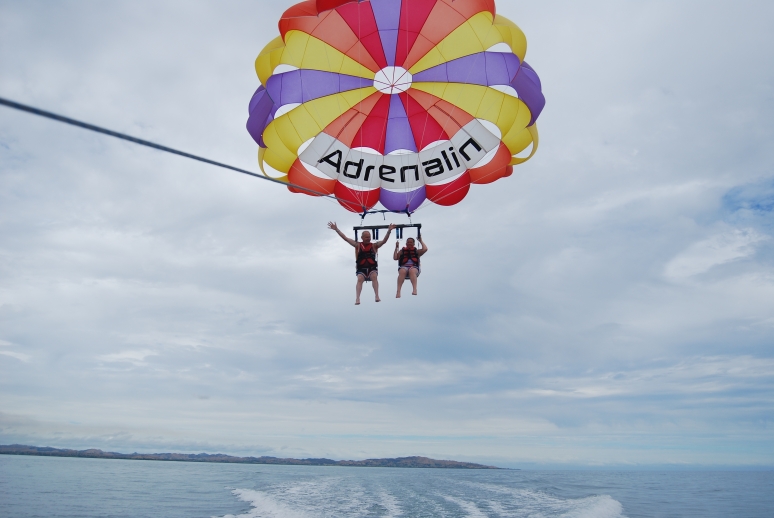 20160709_Fiji_Parasailing/FPara005.jpg