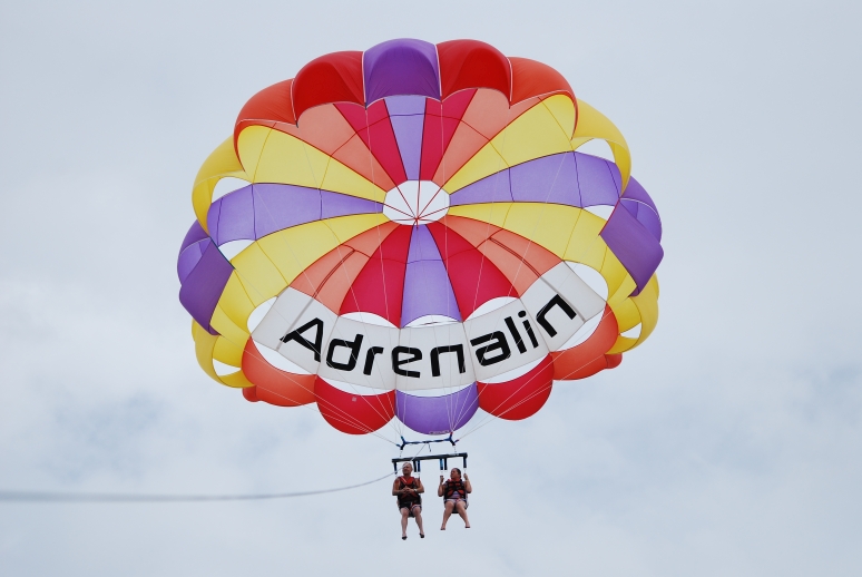 20160709_Fiji_Parasailing/FPara012.jpg