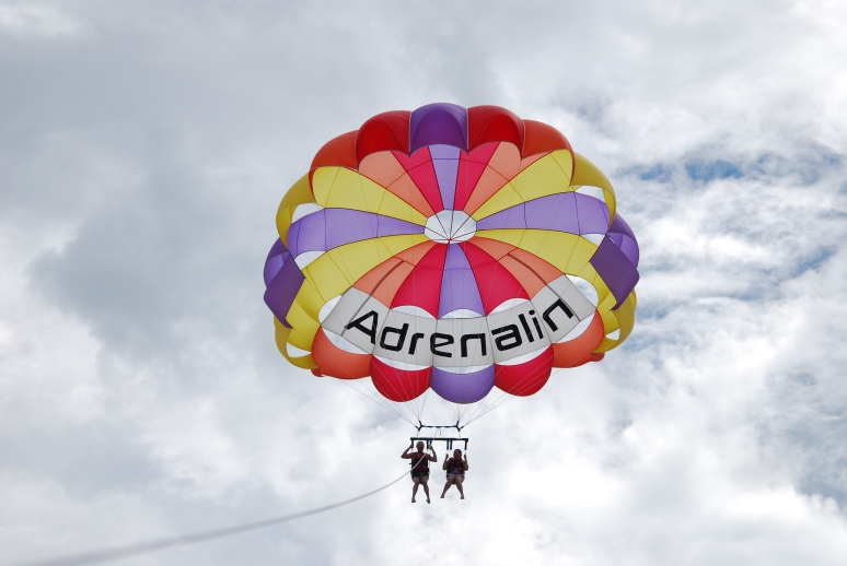 20160709_Fiji_Parasailing/FPara018.jpg