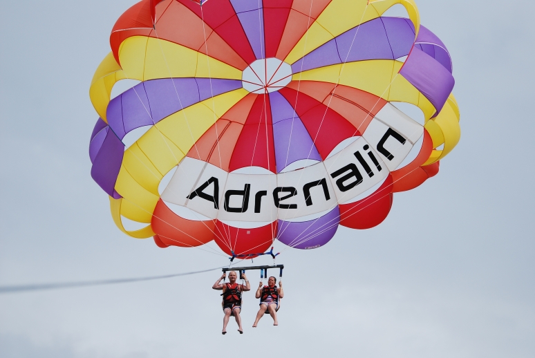 20160709_Fiji_Parasailing/FPara019.jpg